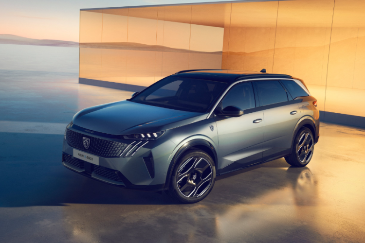 Peugeot 5008 neuve au Maroc